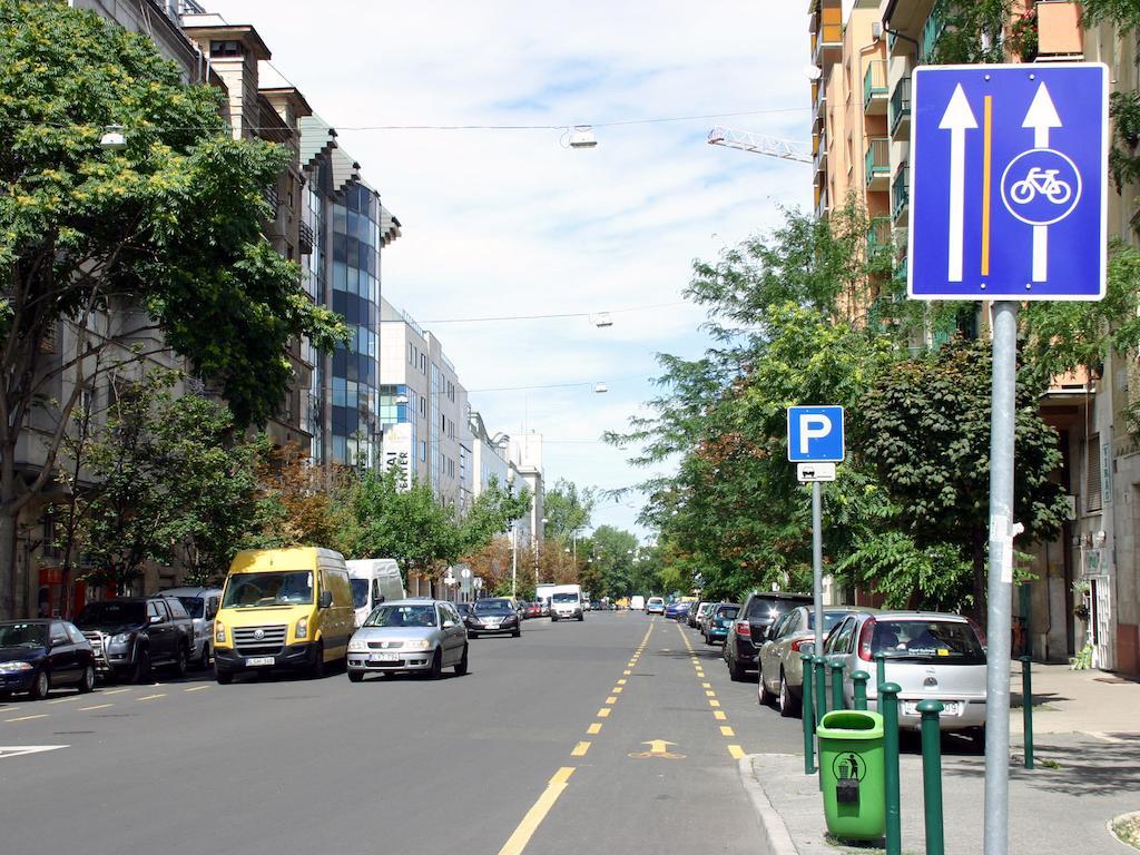 Arriva Apartment, Optional Indoor Parking Budapest Bagian luar foto