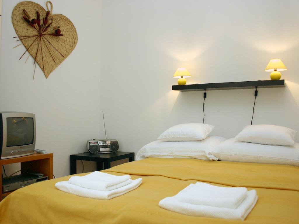 Arriva Apartment, Optional Indoor Parking Budapest Ruang foto