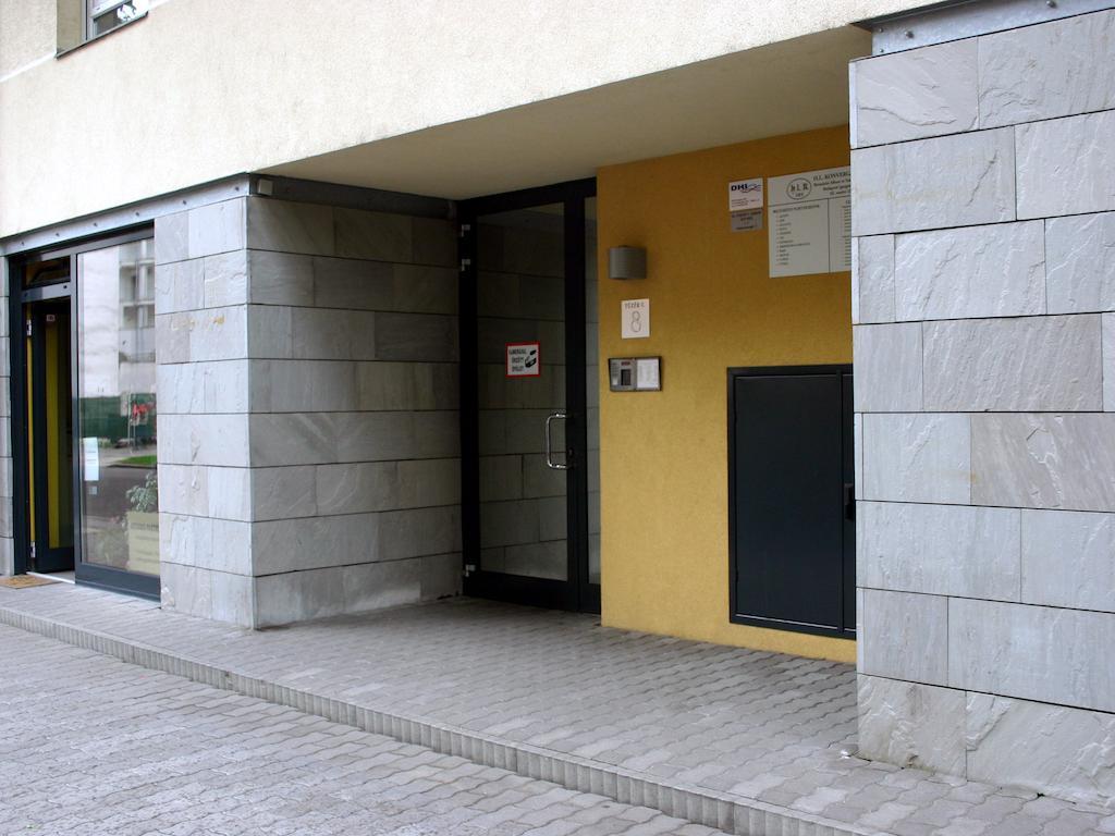Arriva Apartment, Optional Indoor Parking Budapest Bagian luar foto
