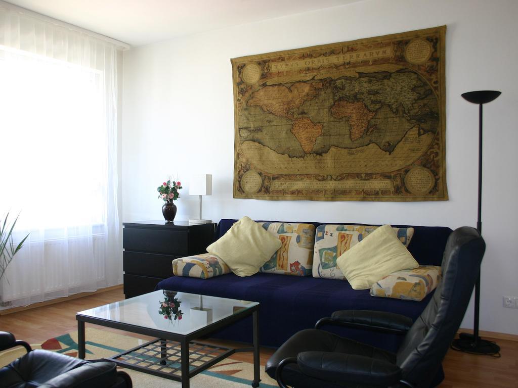 Arriva Apartment, Optional Indoor Parking Budapest Ruang foto